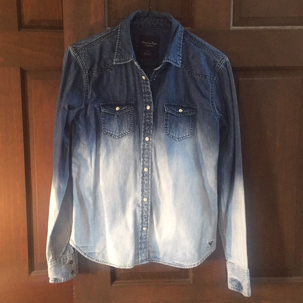 AEO | Ombré Jean Button Up